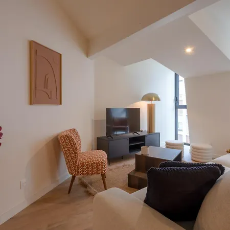 Urban Loft *