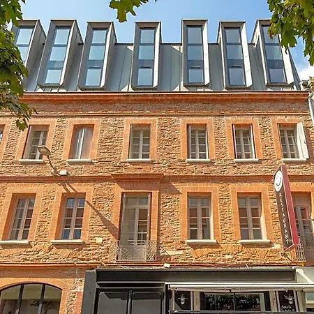 Urban Loft Apartment